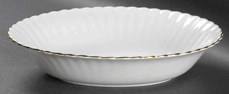 Val D'Or 9" Oval Vegetable Bowl by Royal Albert-1