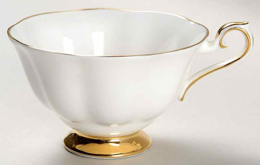 Val D'Or Footed Cup by Royal Albert-1