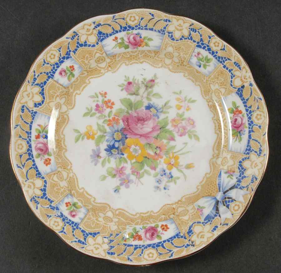 Valentine Dessert/Pie Plate by Royal Albert-1