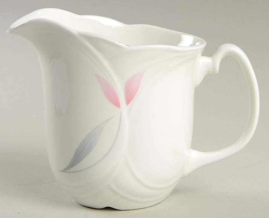 Vista Creamer by Royal Albert-1