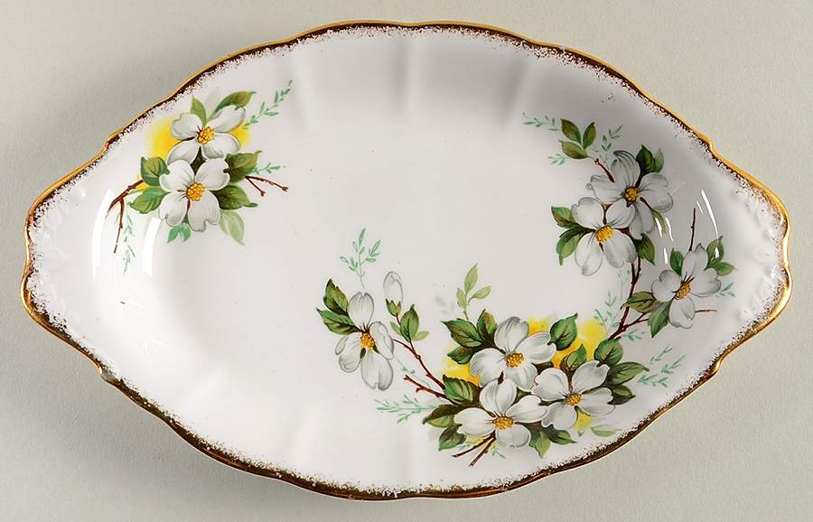 White Dogwood (Brushed Gold Grim Relish by Royal Albert-1