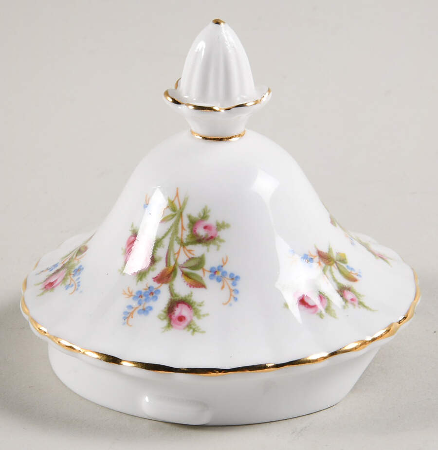 Winsome (White Background) Lid for Hot Water Jug by Royal Albert-1