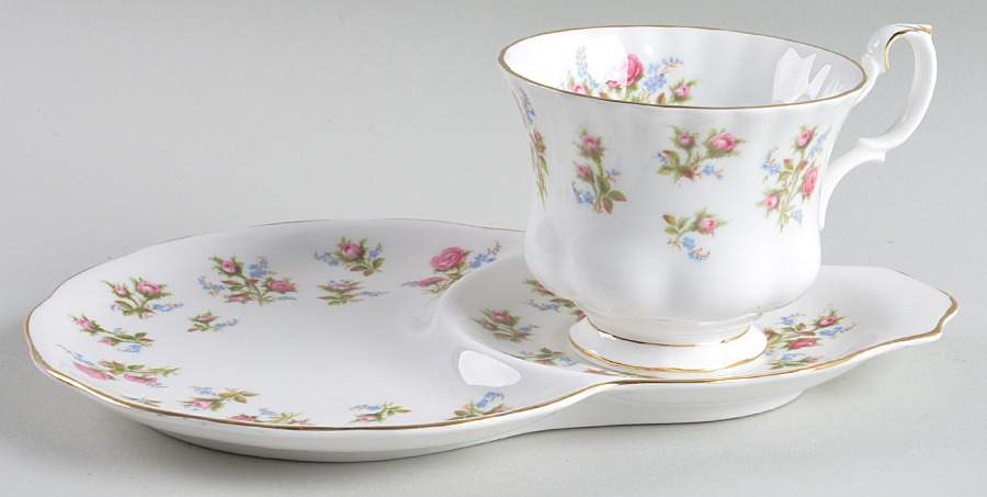 Winsome (White Background) Dessert Plate & Cup Set by Royal Albert-1