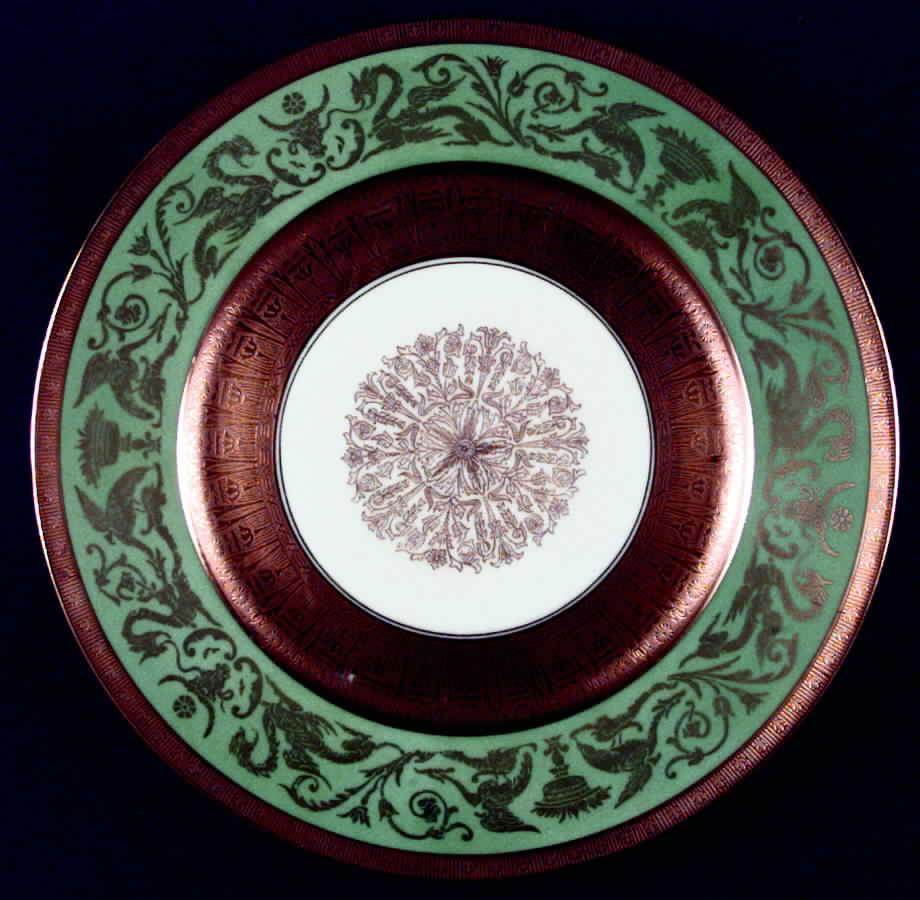 1054 Dinner Plate by Royal Bayreuth-1