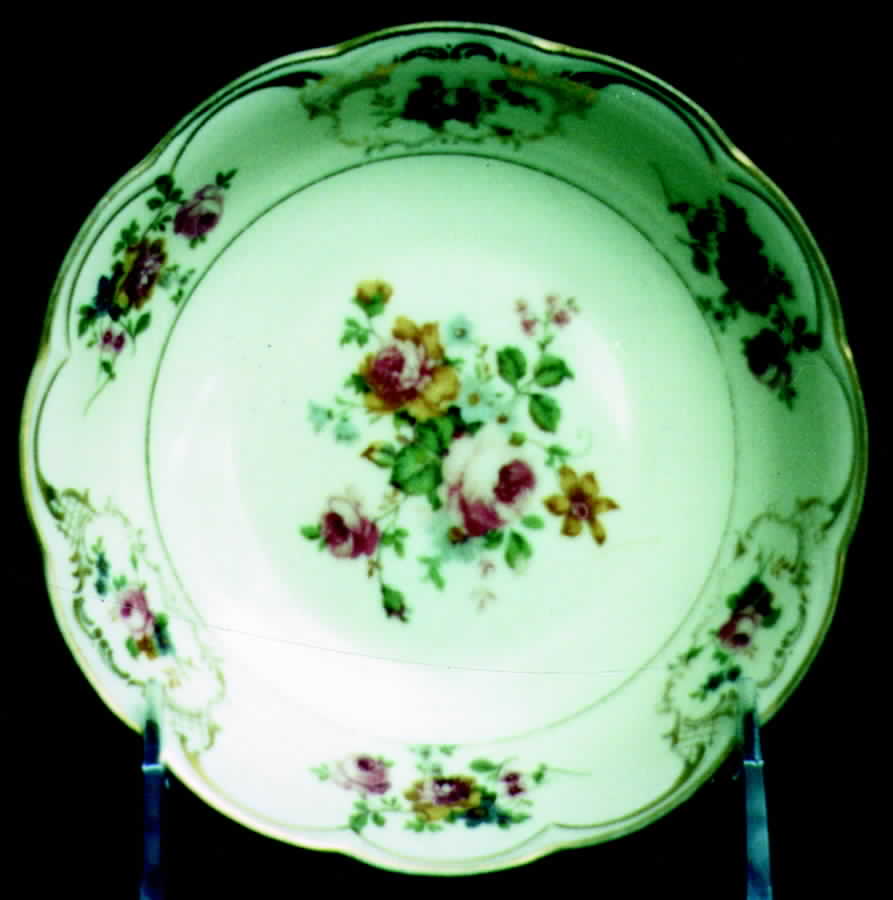 ROB173 Coupe Soup Bowl by Royal Bayreuth-1