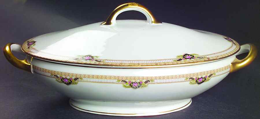 Belmont Oval Covered Vegetable by Royal Bayreuth-1