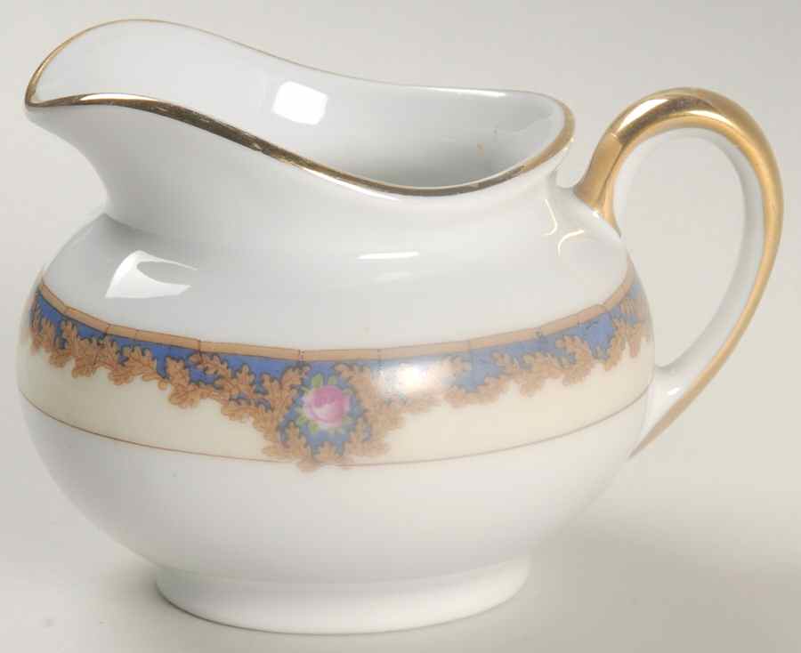 Beverly Creamer by Royal Bayreuth-1