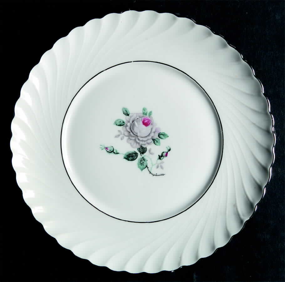 Carmen Bread & Butter Plate by Royal Bayreuth-1