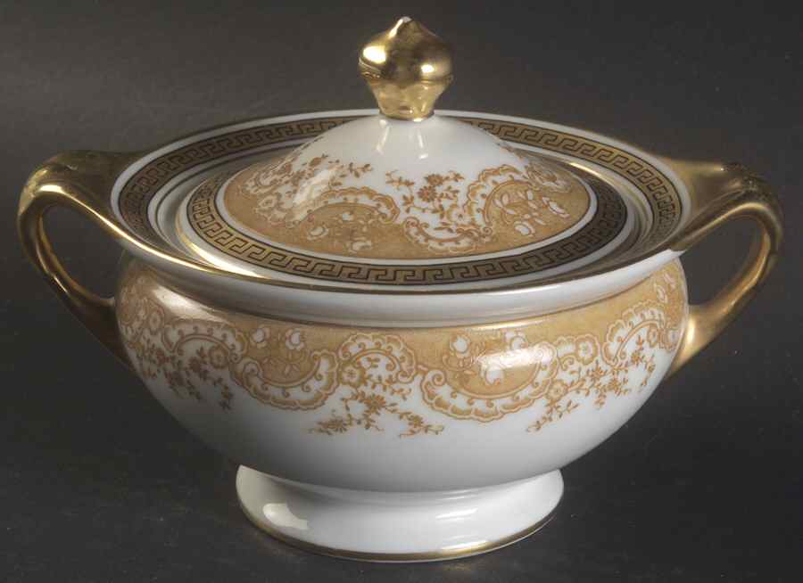 Chantilly Sugar Bowl & Lid by Royal Bayreuth-1
