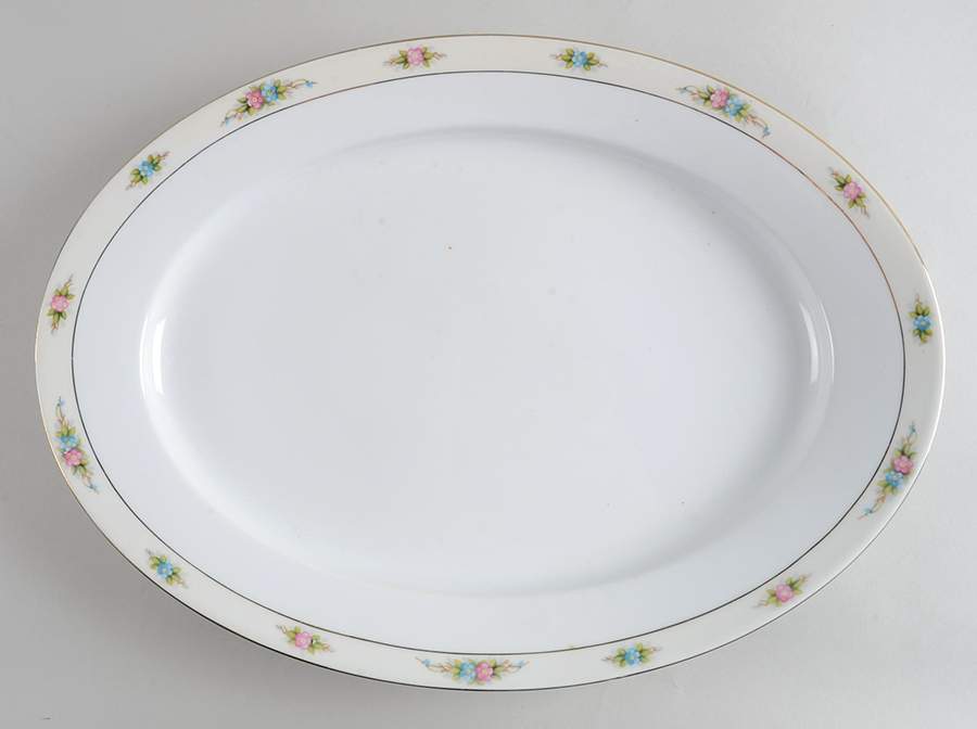 Chicago 18" Oval Serving Platter by Royal Bayreuth-1
