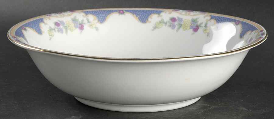 Corona 9" Round Vegetable Bowl by Royal Bayreuth-1