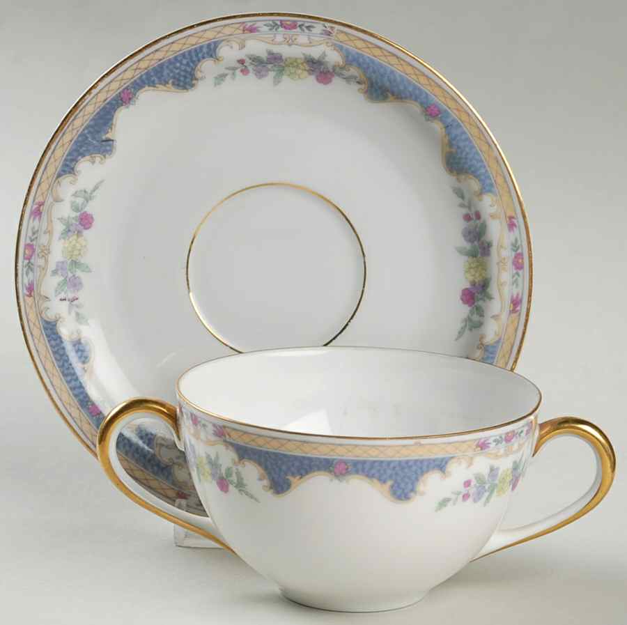 Corona Flat Bouillon Cup & Saucer by Royal Bayreuth-1