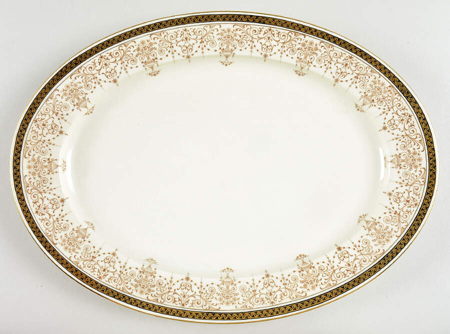 Empress Jesephine 14" Oval Serving Platter by Royal Bayreuth-1
