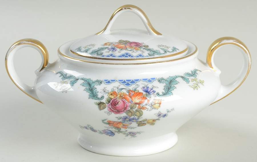 Franklin Sugar Bowl & Lid by Royal Bayreuth-1