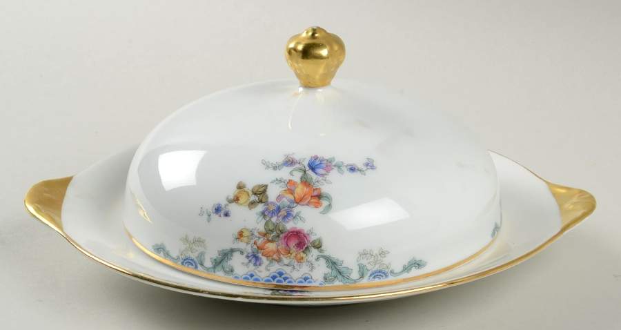 Franklin Round Covered Butter by Royal Bayreuth-1