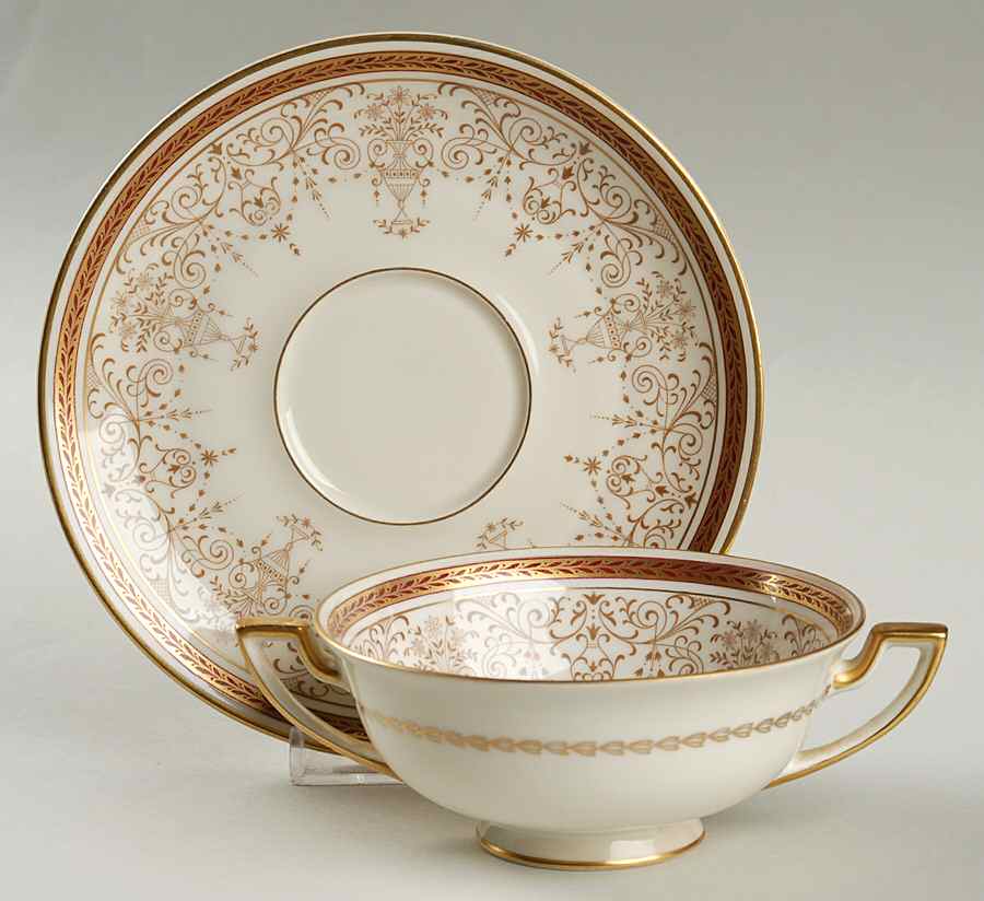 The Lady Hamilton Footed Cream Soup Bowl & Saucer Set by Royal Bayreuth-1