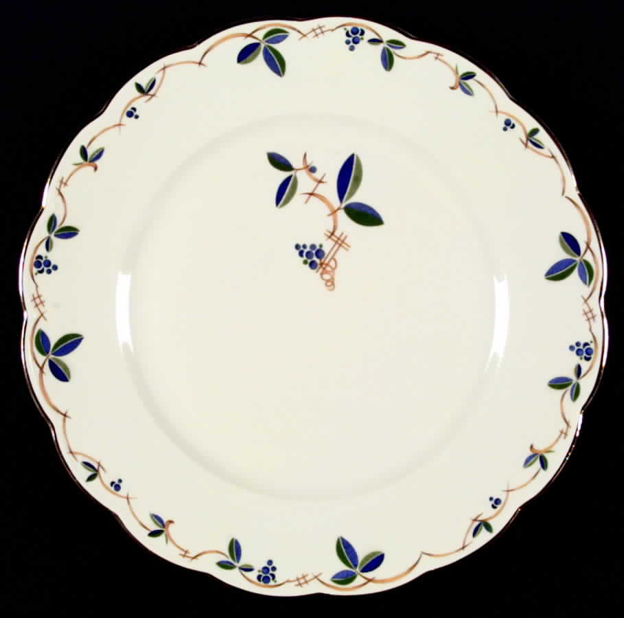 Mahoning Dinner Plate by Royal Bayreuth-1
