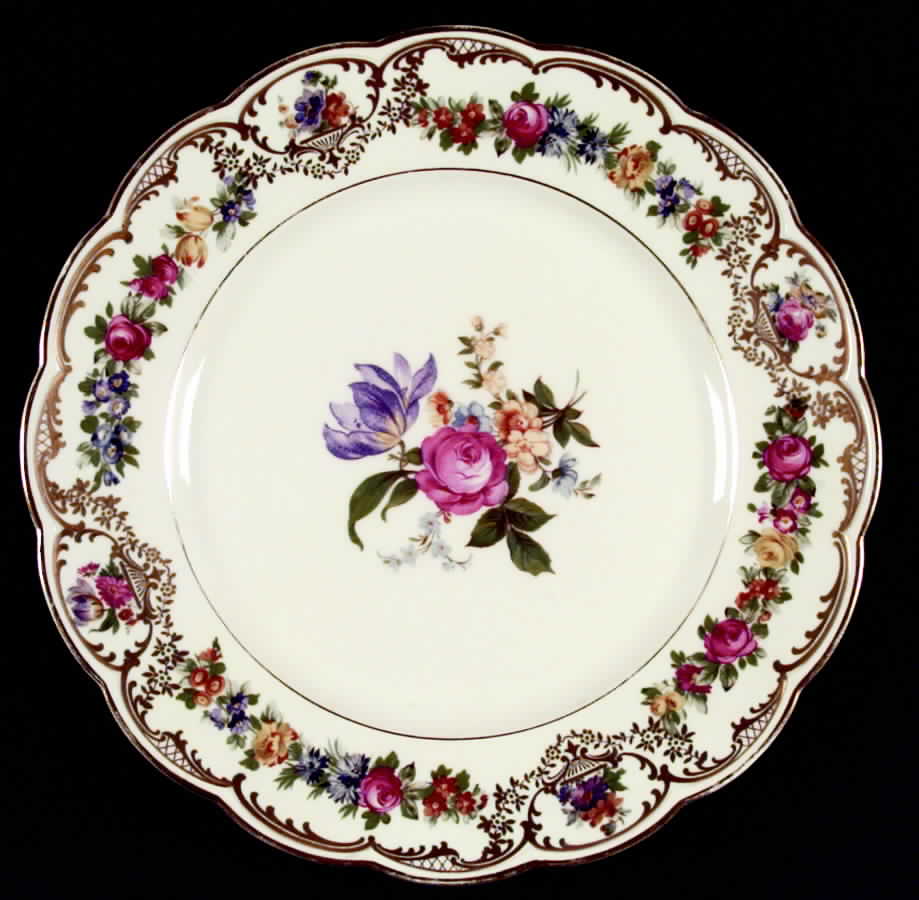 Nurenberg Dinner Plate by Royal Bayreuth-1