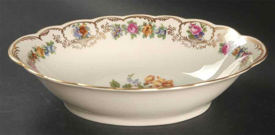 Nurenberg 8" Oval Vegetable Bowl by Royal Bayreuth-1