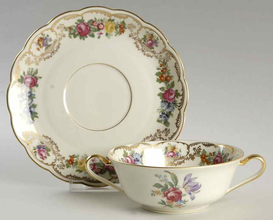 Nurenberg Footed Cream Soup Bowl & Saucer Set by Royal Bayreuth-1