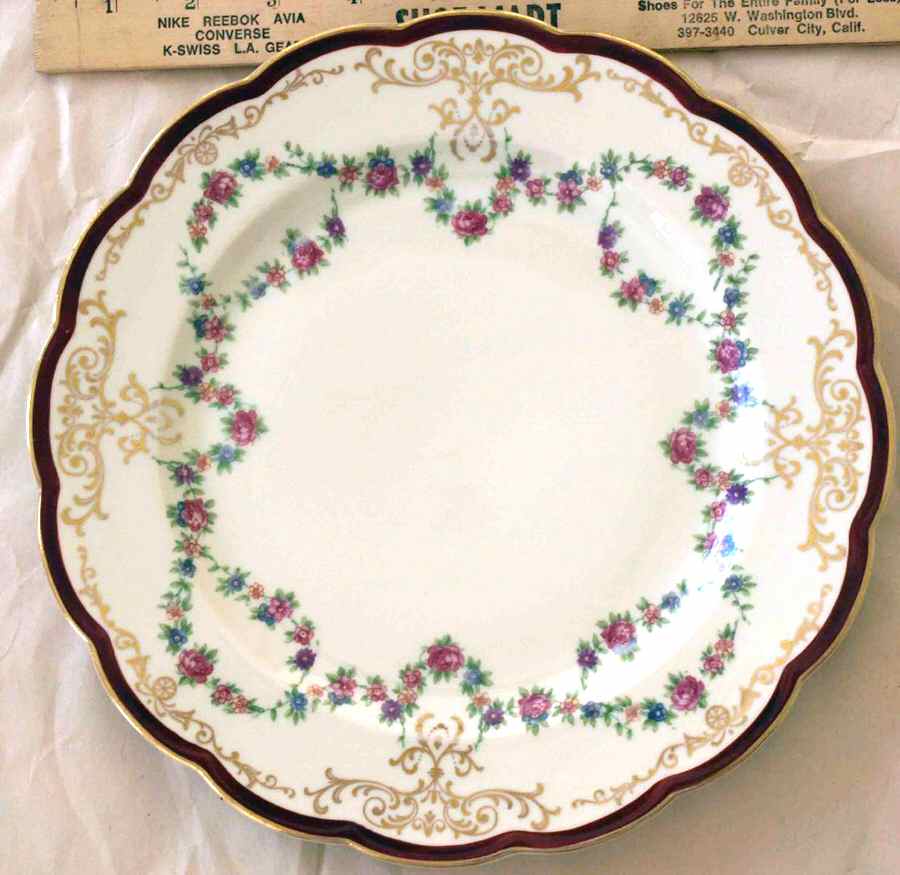 ROB100 Dinner Plate by Royal Bayreuth-1