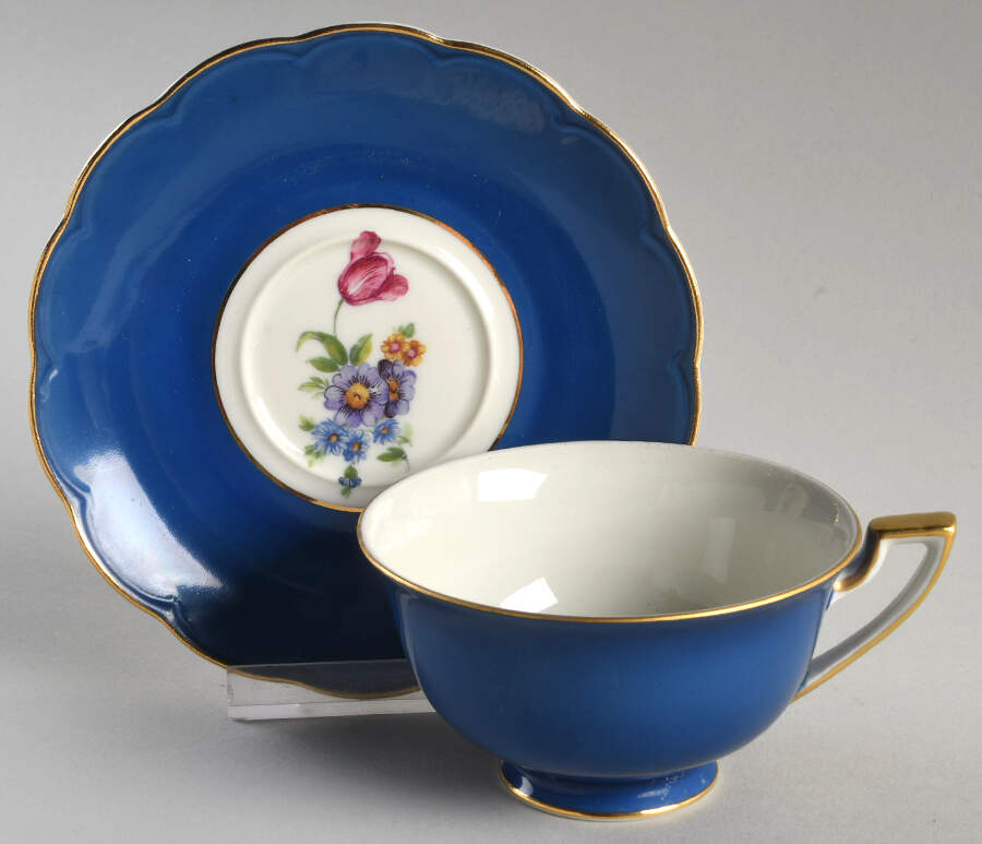 ROB107 Footed Cup & Saucer Set by Royal Bayreuth-1