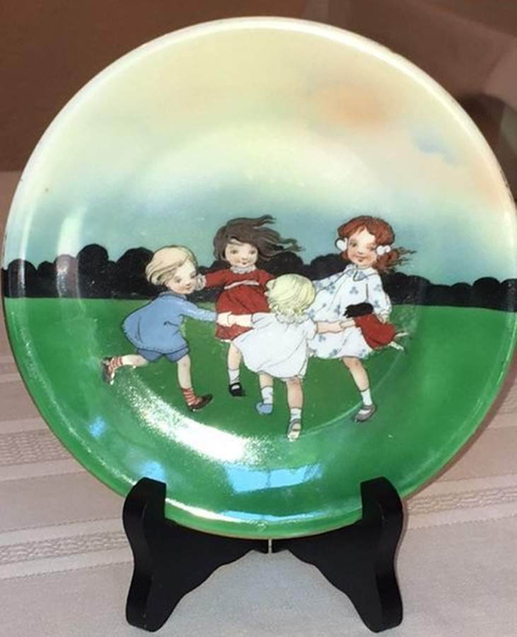 ROB115 Wall Plate by Royal Bayreuth-1