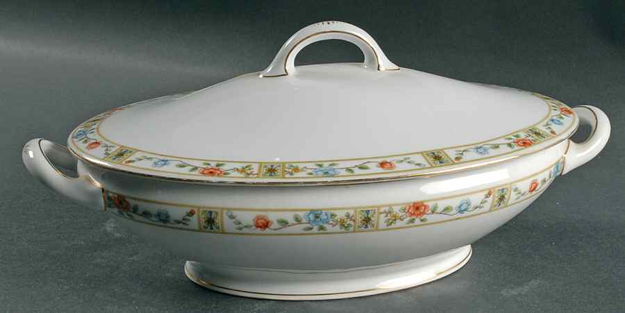 ROB12 Oval Covered Vegetable by Royal Bayreuth-1