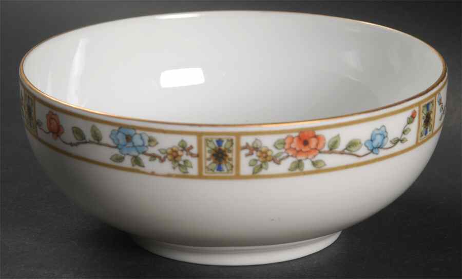 ROB12 Cranberry Bowl by Royal Bayreuth-1