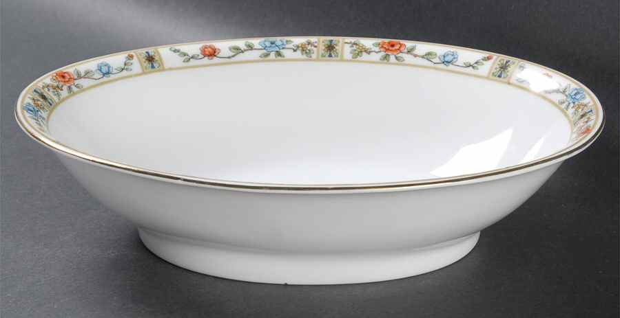 ROB12 9" Oval Vegetable Bowl by Royal Bayreuth-1