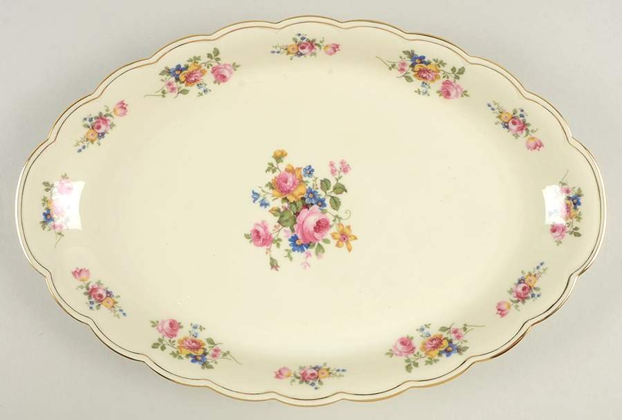 ROB13 14" Oval Serving Platter by Royal Bayreuth-1