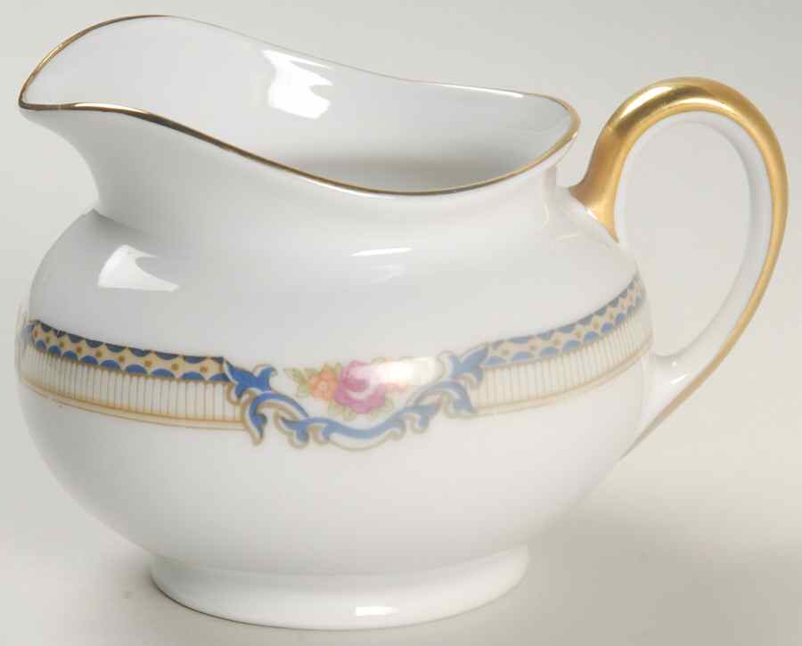 ROB14 Creamer by Royal Bayreuth-1