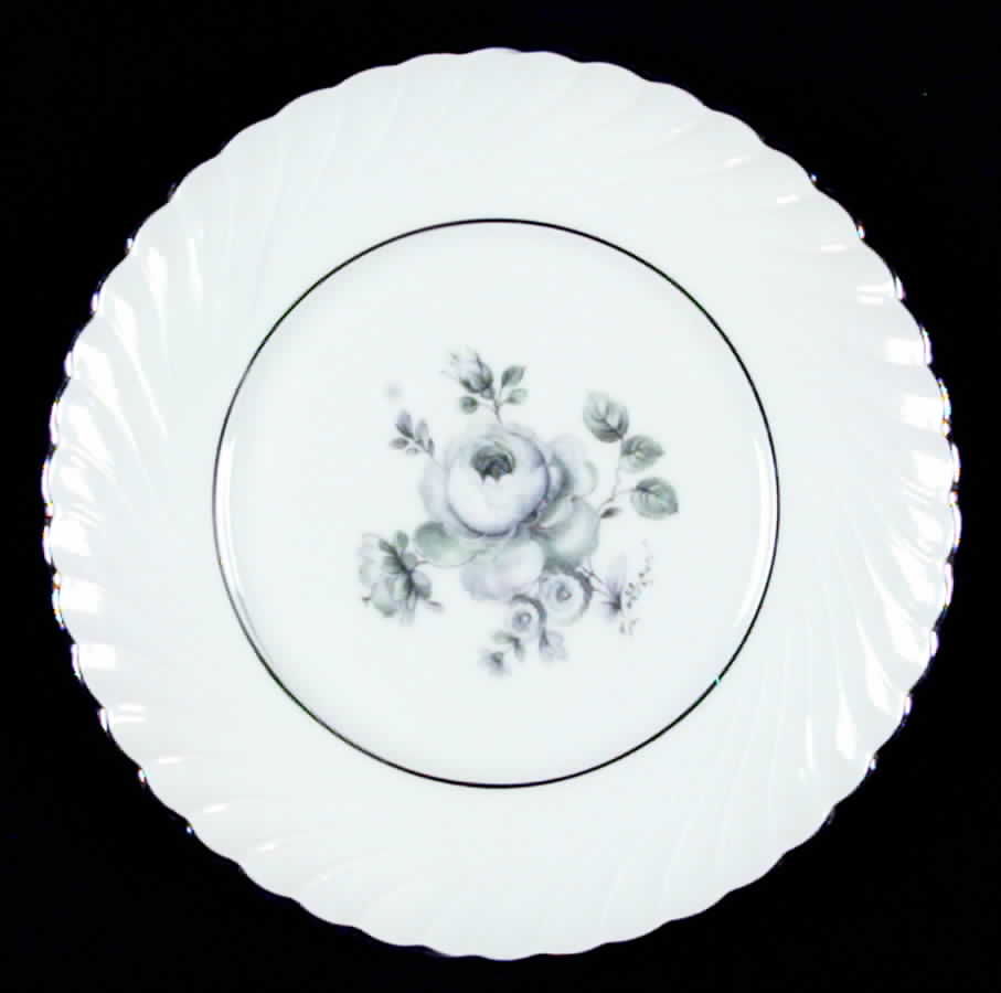 ROB155 Bread & Butter Plate by Royal Bayreuth-1