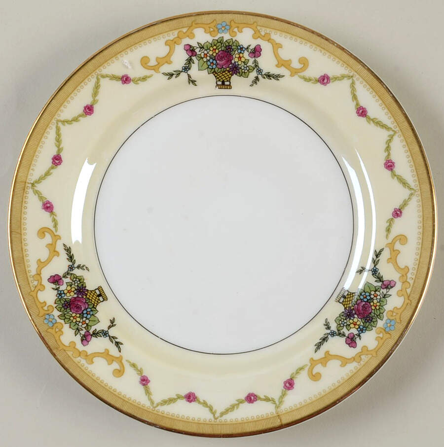 ROB16 Bread & Butter Plate by Royal Bayreuth-1