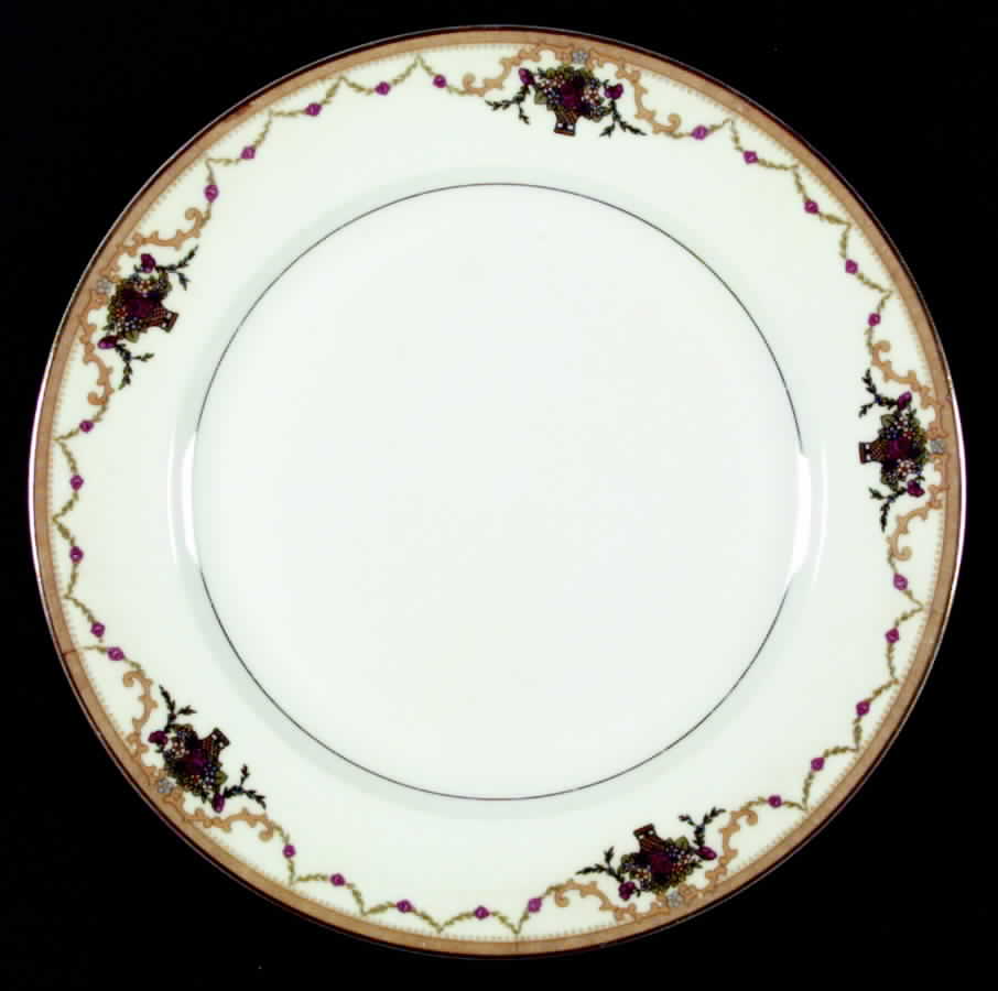 ROB16 Dinner Plate by Royal Bayreuth-1