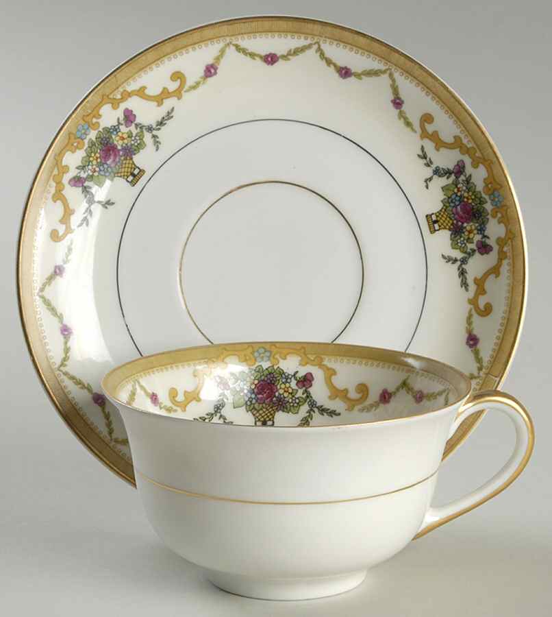 ROB16 Flat Cup & Saucer Set by Royal Bayreuth-1