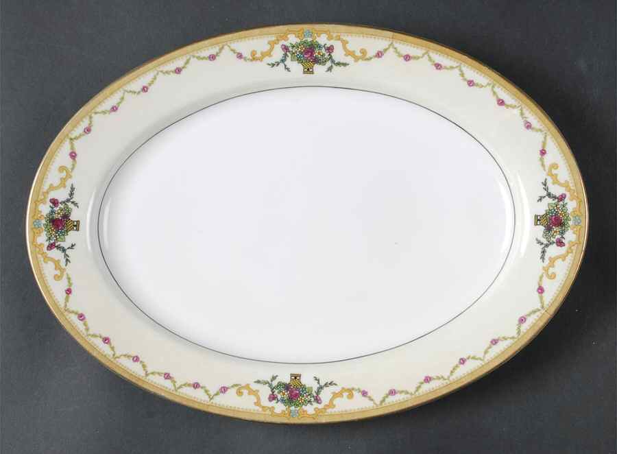 ROB16 11" Oval Serving Platter by Royal Bayreuth-1