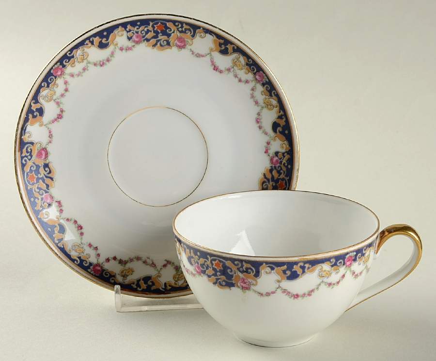 ROB2 Flat Cup & Saucer Set by Royal Bayreuth-1