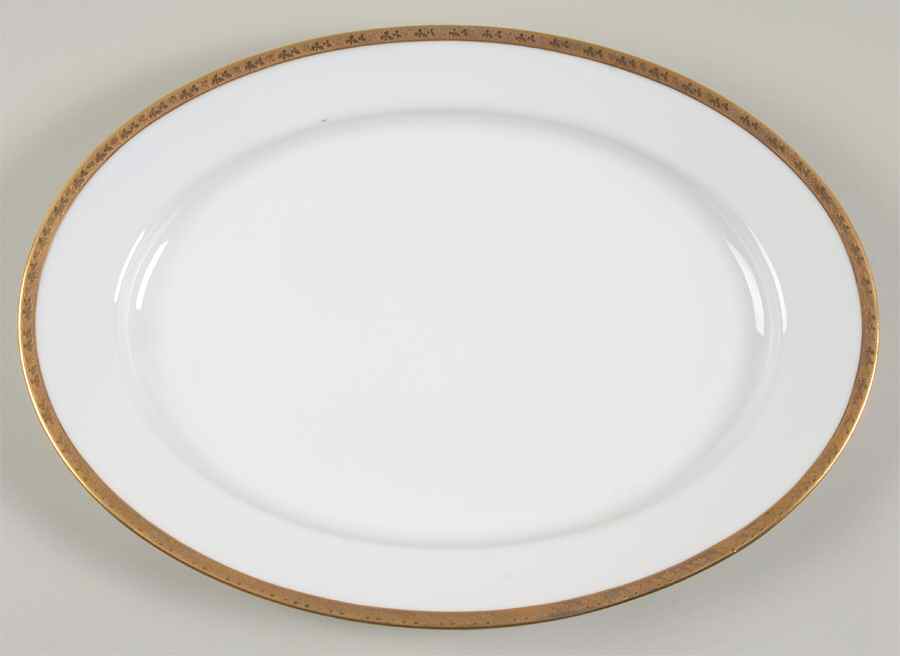 ROB24 16" Oval Serving Platter by Royal Bayreuth-1