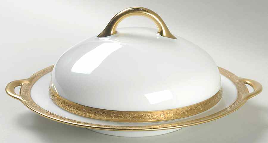 ROB24 Round Covered Butter by Royal Bayreuth-1