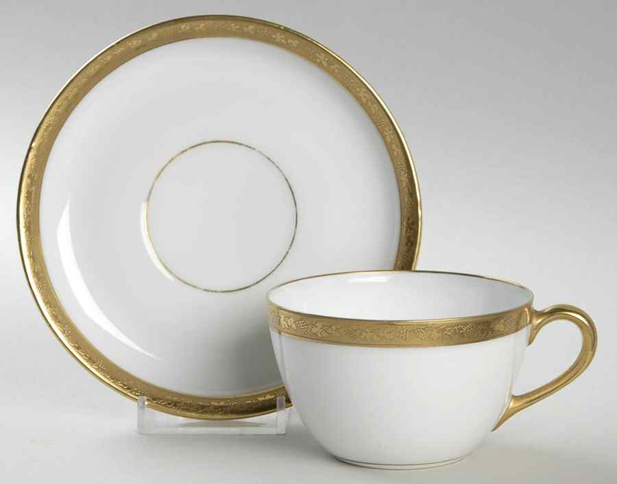 ROB24 Flat Cup & Saucer Set by Royal Bayreuth-1