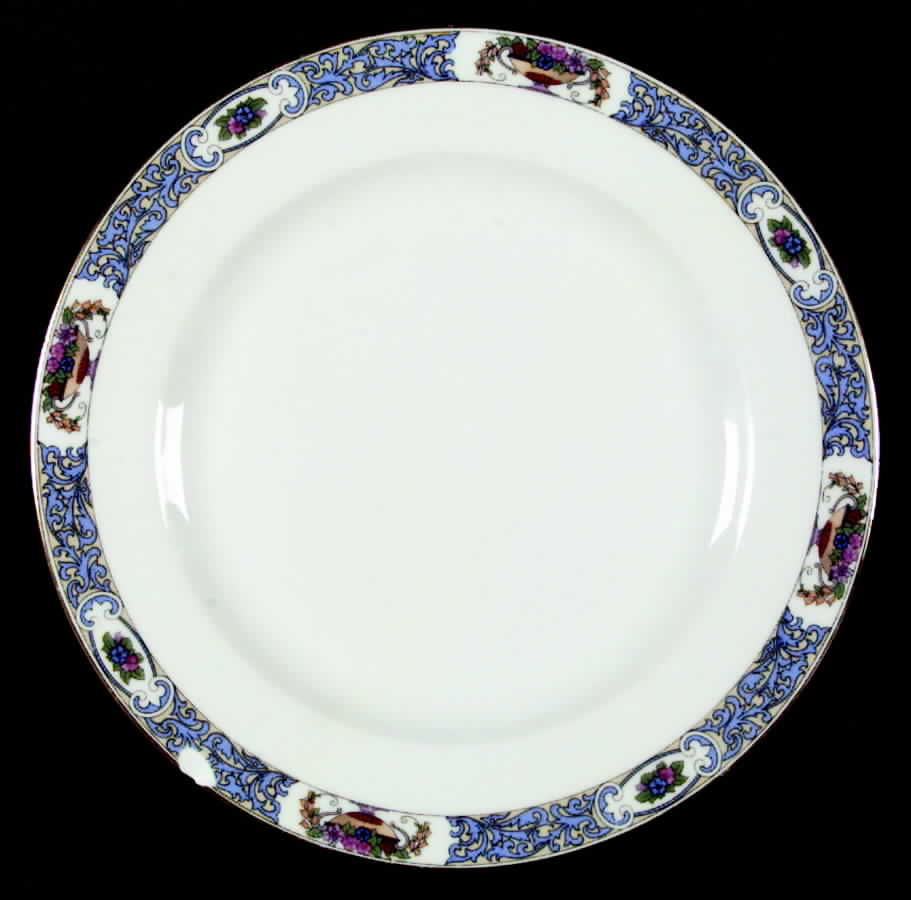 ROB29 Dinner Plate by Royal Bayreuth-1