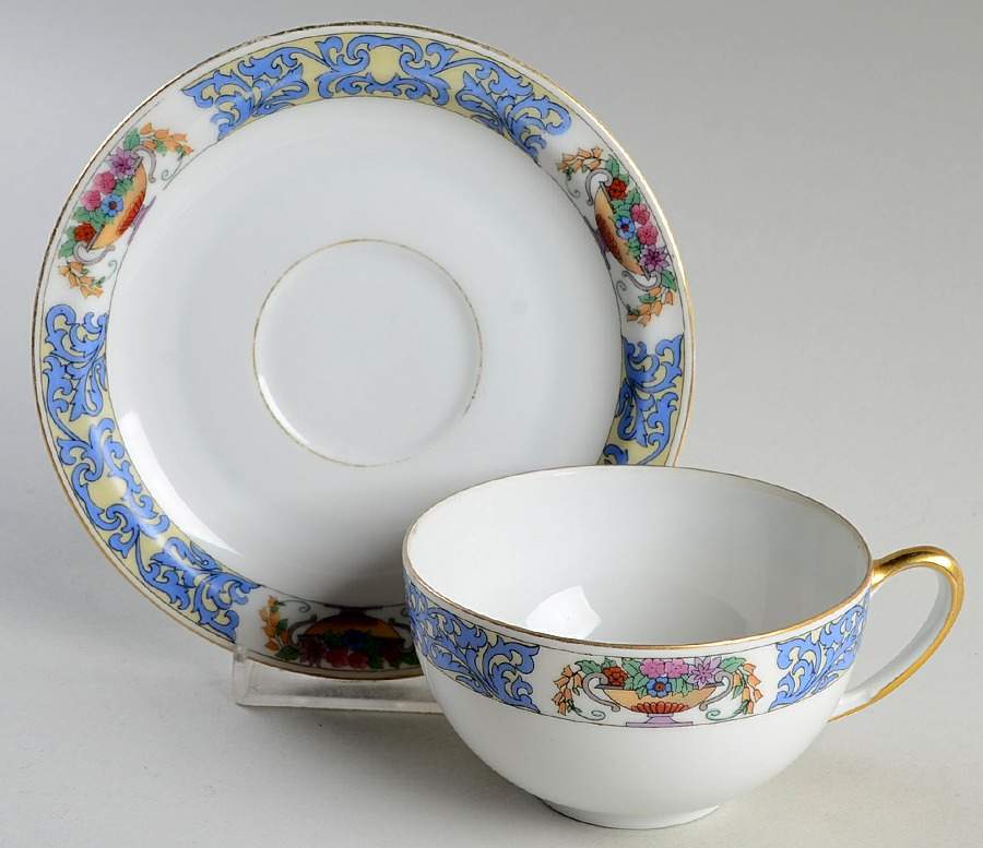 ROB29 Footed Cup & Saucer Set by Royal Bayreuth-1