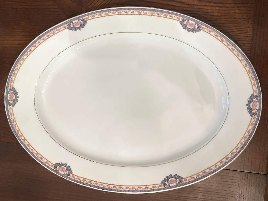 ROB30 14" Oval Serving Platter by Royal Bayreuth-1