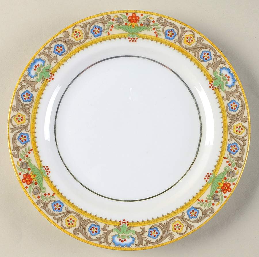 ROB32 Bread & Butter Plate by Royal Bayreuth-1