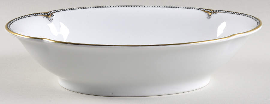 ROB34 9" Oval Vegetable Bowl by Royal Bayreuth-1
