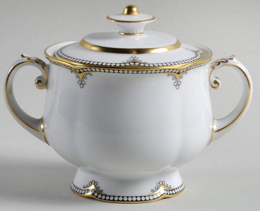 ROB34 Sugar Bowl & Lid by Royal Bayreuth-1