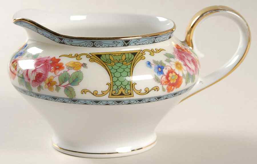 Mentone Creamer by Royal Bayreuth-1