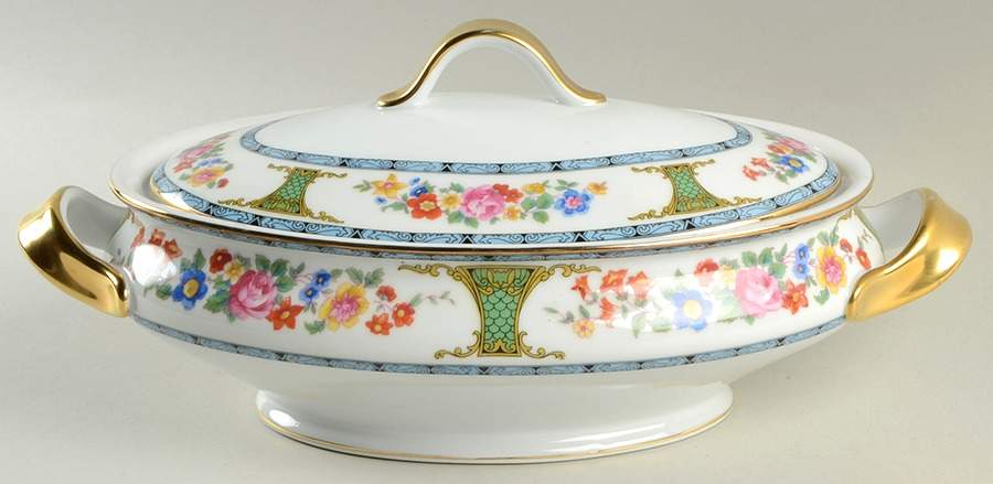 Mentone Oval Covered Vegetable by Royal Bayreuth-1