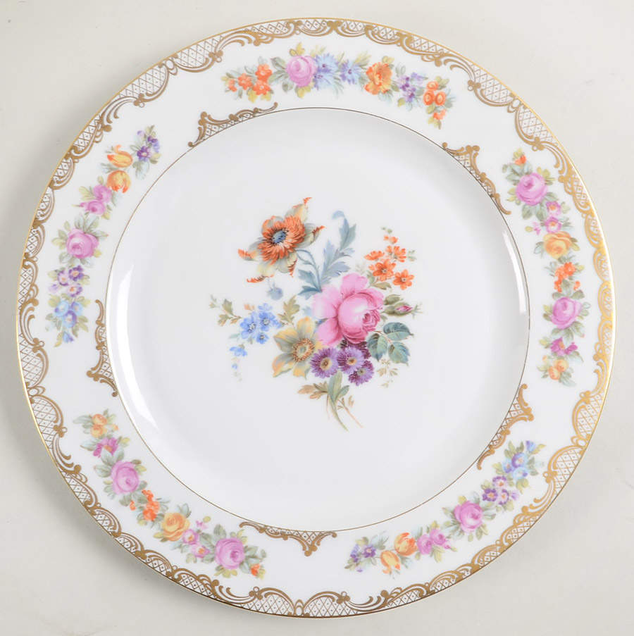 ROB41 Large Dinner Plate by Royal Bayreuth-1